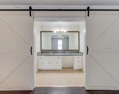 4905 Wade Valley Way - Photo Thumbnail 20
