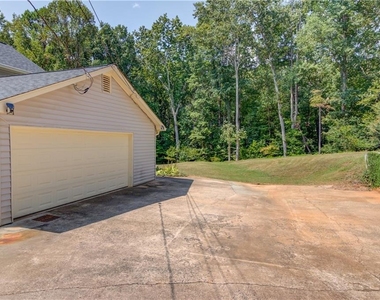4905 Wade Valley Way - Photo Thumbnail 24