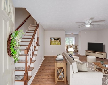 4905 Wade Valley Way - Photo Thumbnail 2