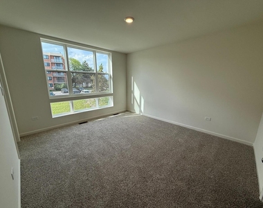 347 Summit Circle - Photo Thumbnail 10