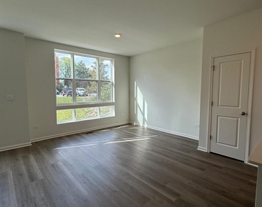 347 Summit Circle - Photo Thumbnail 4