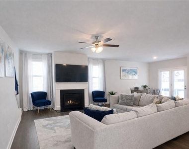 182 Woodhouse Circle - Photo Thumbnail 4