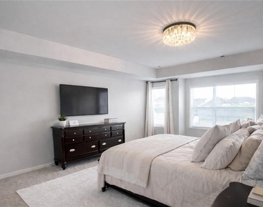 182 Woodhouse Circle - Photo Thumbnail 12