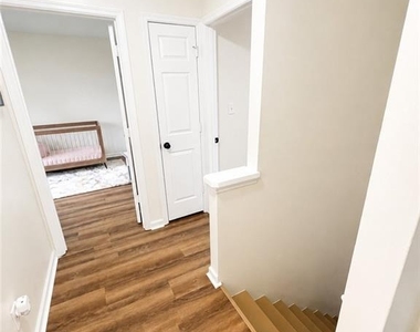 6979 Ling Lane - Photo Thumbnail 10