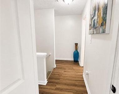 6979 Ling Lane - Photo Thumbnail 13