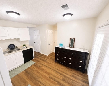 6979 Ling Lane - Photo Thumbnail 1