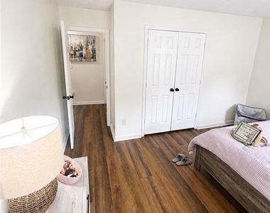 6979 Ling Lane - Photo Thumbnail 15
