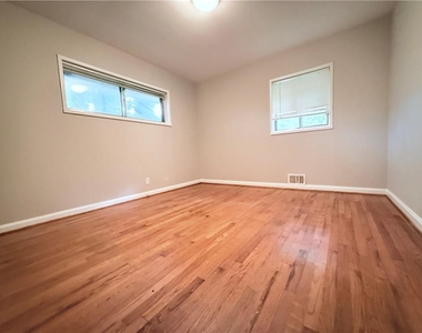 1057 Latham Road - Photo Thumbnail 5