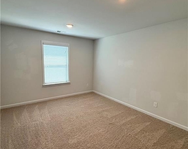 64 Park Chase Lane - Photo Thumbnail 31