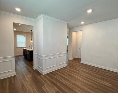 64 Park Chase Lane - Photo Thumbnail 3