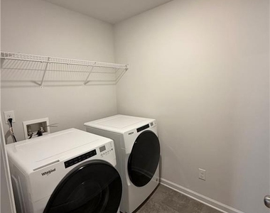 64 Park Chase Lane - Photo Thumbnail 19