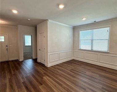 64 Park Chase Lane - Photo Thumbnail 12
