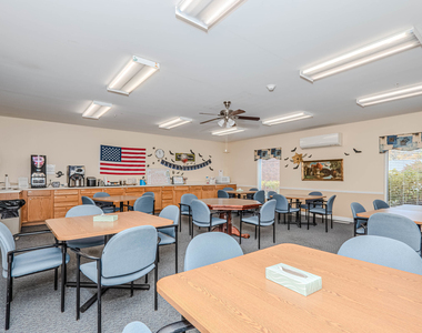 801 N Mclean Boulevard - Photo Thumbnail 24