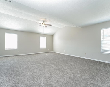 2575 Captains Row - Photo Thumbnail 11