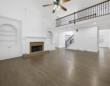 735 Westwind Lane - Photo Thumbnail 5
