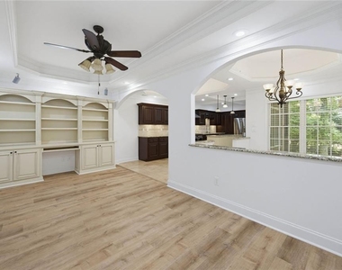 735 Westwind Lane - Photo Thumbnail 27
