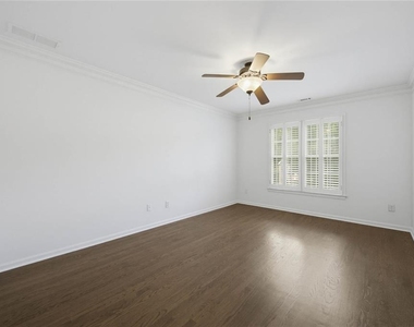 735 Westwind Lane - Photo Thumbnail 20