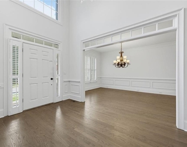 735 Westwind Lane - Photo Thumbnail 3
