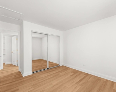 110 N Willow Road - Photo Thumbnail 2