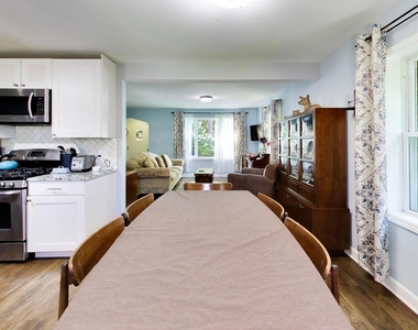 8326 Kostner Avenue - Photo Thumbnail 5