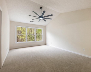 10100 Barston Court - Photo Thumbnail 15