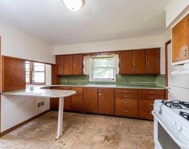 618 N Oplaine Road - Photo Thumbnail 11