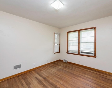 618 N Oplaine Road - Photo Thumbnail 17