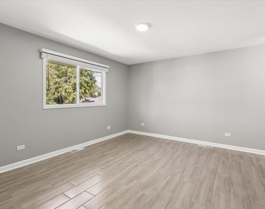 322 Maple Lane - Photo Thumbnail 20