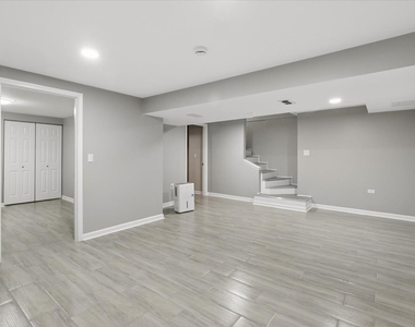 322 Maple Lane - Photo Thumbnail 23