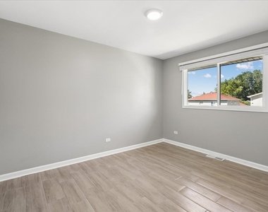 322 Maple Lane - Photo Thumbnail 21