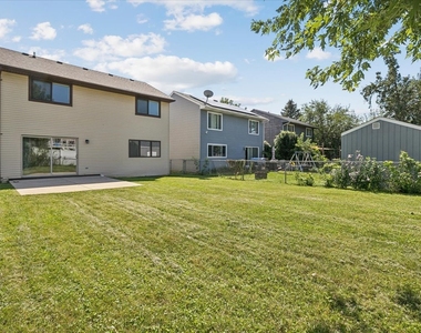 322 Maple Lane - Photo Thumbnail 1