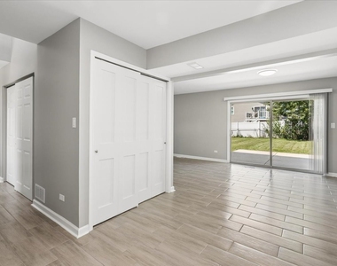 322 Maple Lane - Photo Thumbnail 13