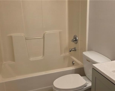 3902 Snipes Court - Photo Thumbnail 5