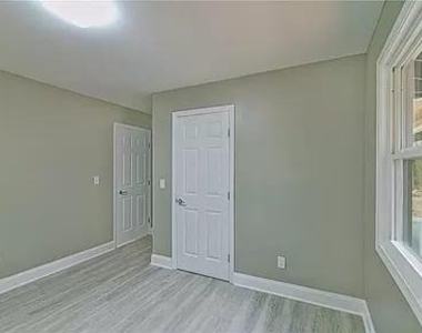 634 Frank Kirk Road Nw - Photo Thumbnail 4