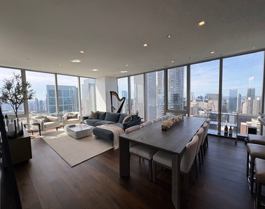 363 E Wacker Drive - Photo Thumbnail 6