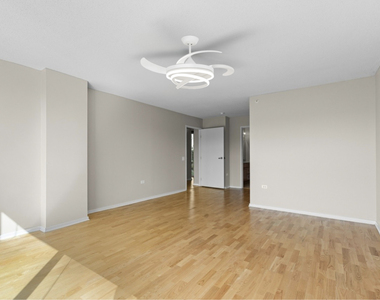 9715 Woods Drive - Photo Thumbnail 19
