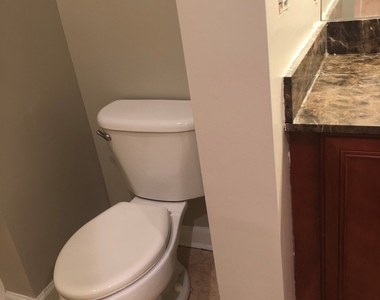2215 W Monroe Street - Photo Thumbnail 13