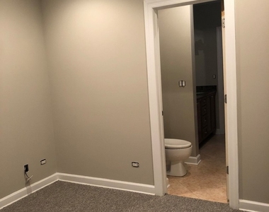 2215 W Monroe Street - Photo Thumbnail 4