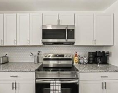 1860 Bonniview Street Sw - Photo Thumbnail 12