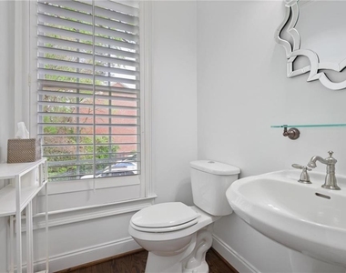 1534 Donaldson Park Drive Ne - Photo Thumbnail 15