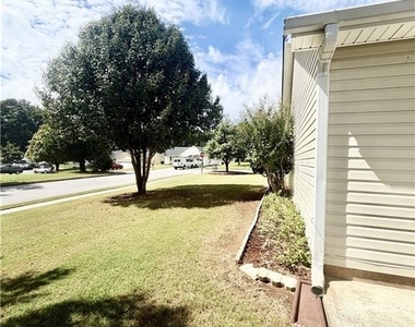 490 Amelia Grove Lane - Photo Thumbnail 22