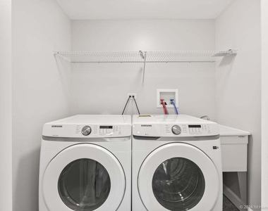 741 Yates Avenue - Photo Thumbnail 12