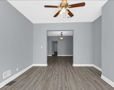 7349 S Evans Avenue - Photo Thumbnail 1