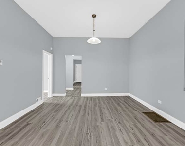 7349 S Evans Avenue - Photo Thumbnail 6