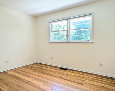 2030 Crestwood Lane - Photo Thumbnail 15