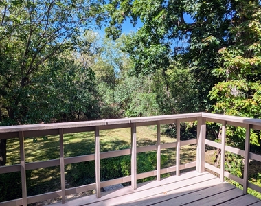 2030 Crestwood Lane - Photo Thumbnail 10