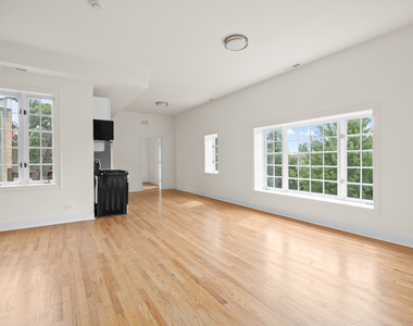 3107 N Harding Avenue - Photo Thumbnail 5