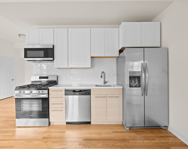 3107 N Harding Avenue - Photo Thumbnail 7