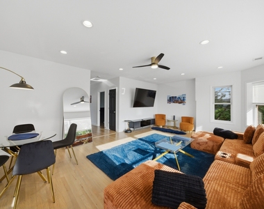 7435 S Euclid Avenue - Photo Thumbnail 5