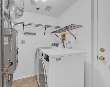 1239 S Wellington Court - Photo Thumbnail 12